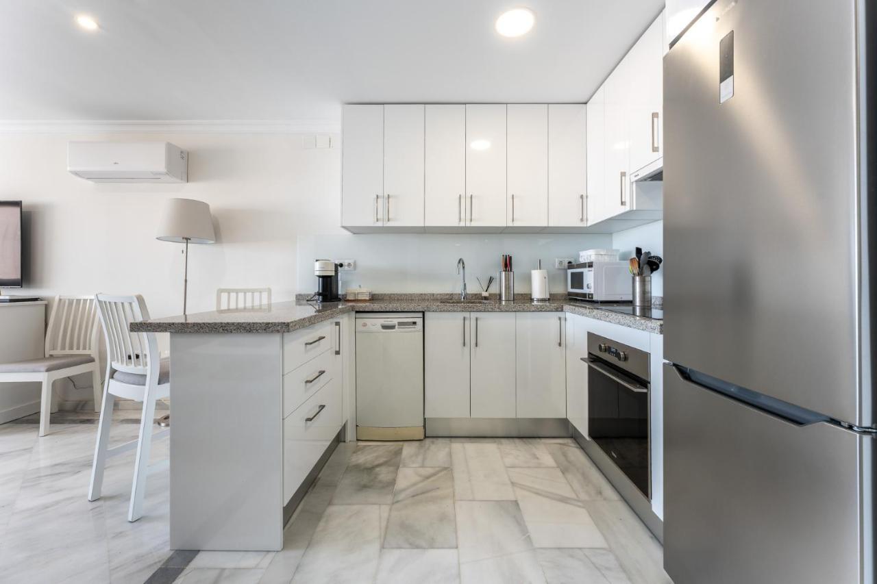 Apartment Breathtaking Studio, Amazing Views, Pool, Benalmadena